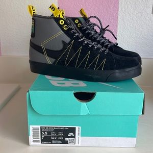Nike SB Zoom Blazer MID RPM Women’s 7  Men’s 5.5 unisex